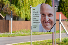 Kép szöveg