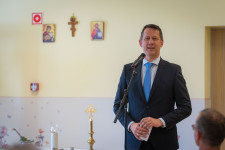 Kép szöveg