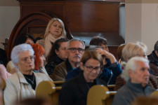 Kép szöveg
