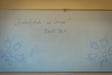 Kép szöveg
