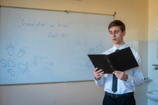 Kép szöveg