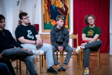 Kép szöveg