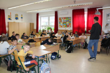 Kép szöveg