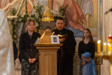 Kép szöveg