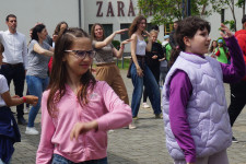 Kép szöveg