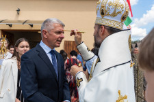 Kép szöveg
