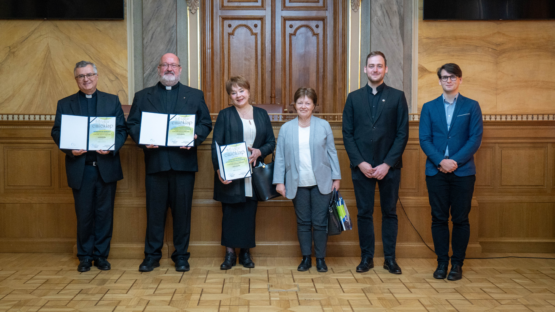 Görögkatolikus elismerések a városházán