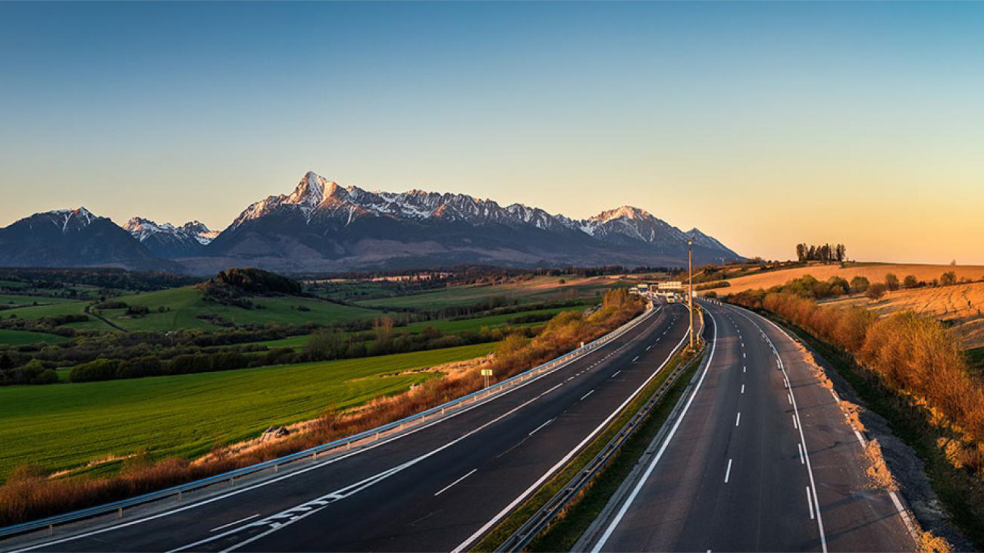 Érintő – vasárnapi gondolatok Egri Tibor atyával