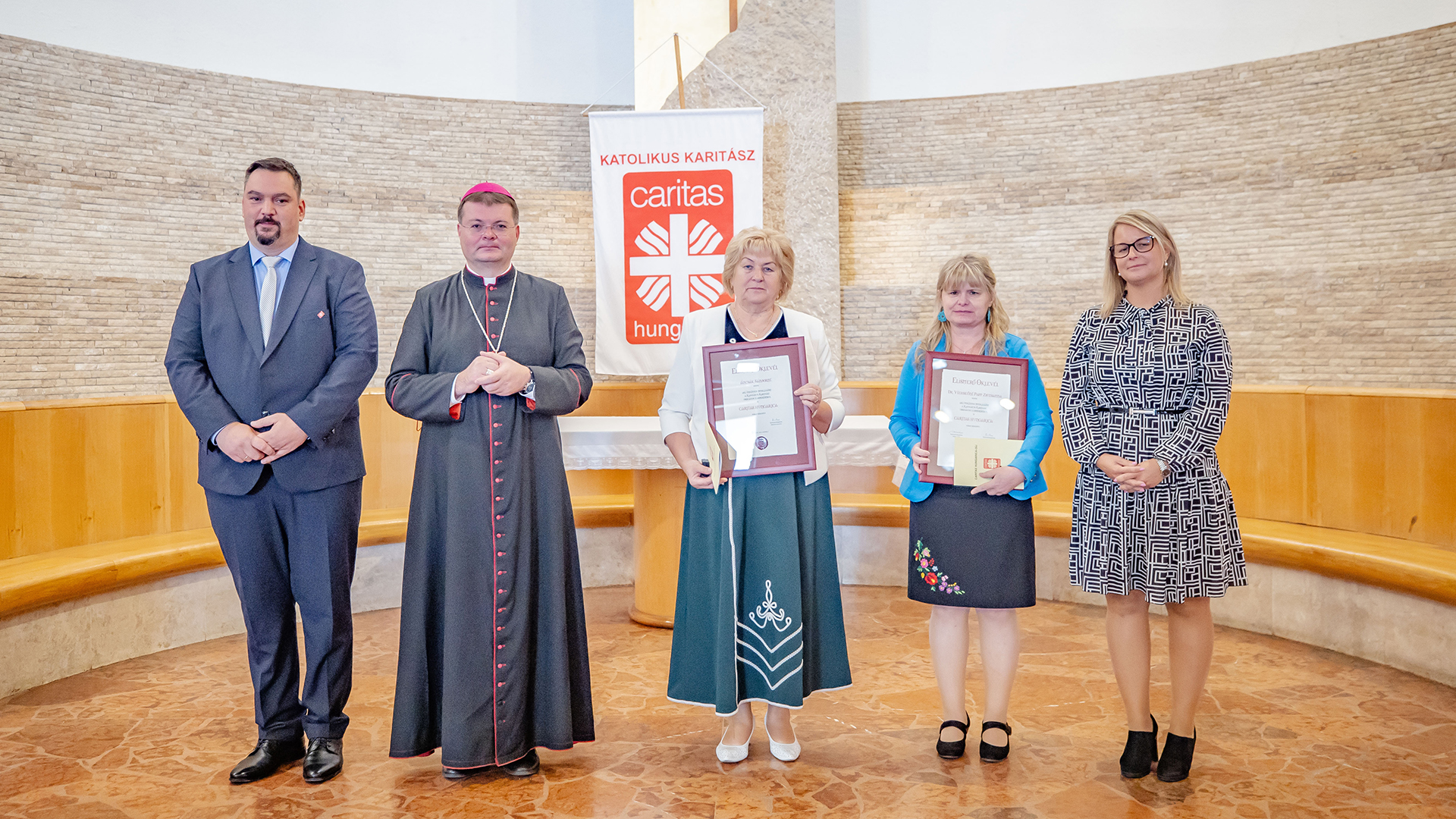 Szeretettel a közöny diktatúrája ellen – Átadták a Caritas Hungarica díjakat