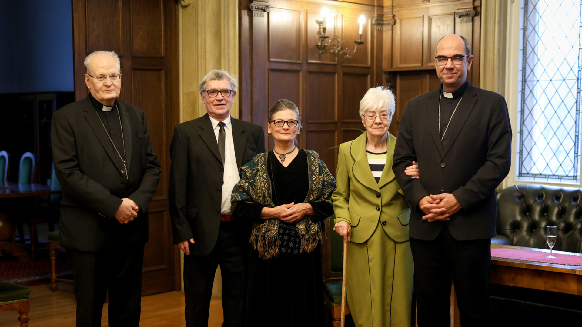 Pro Cultura Christiana díjat kapott Beke Margit egyháztörténész és a Markolt szobrászművész házaspár