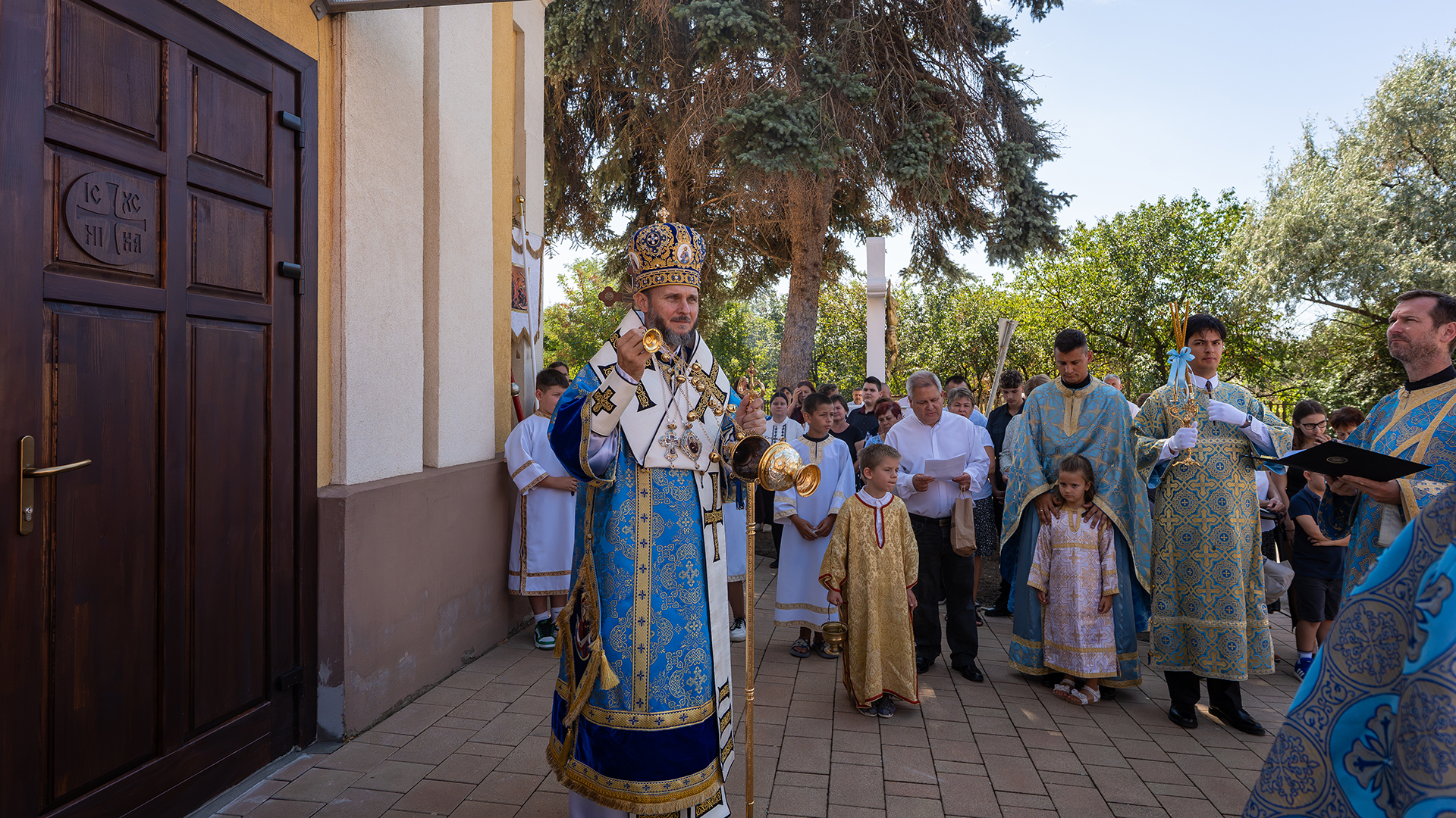 Ahol a szív és a lélek is építi a templomot – templombúcsú és megújulás Csengerújfaluban
