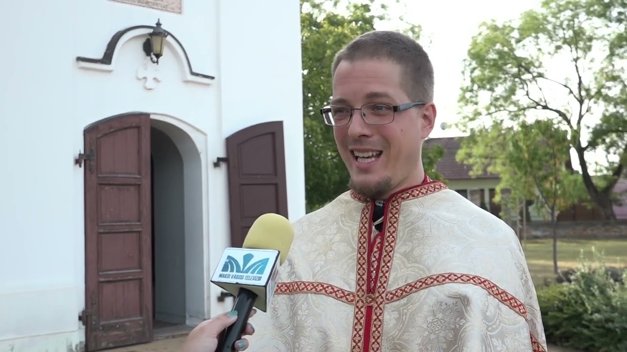 Megtartotta első szent liturgiáját és első misés áldását az új makói segédlelkész